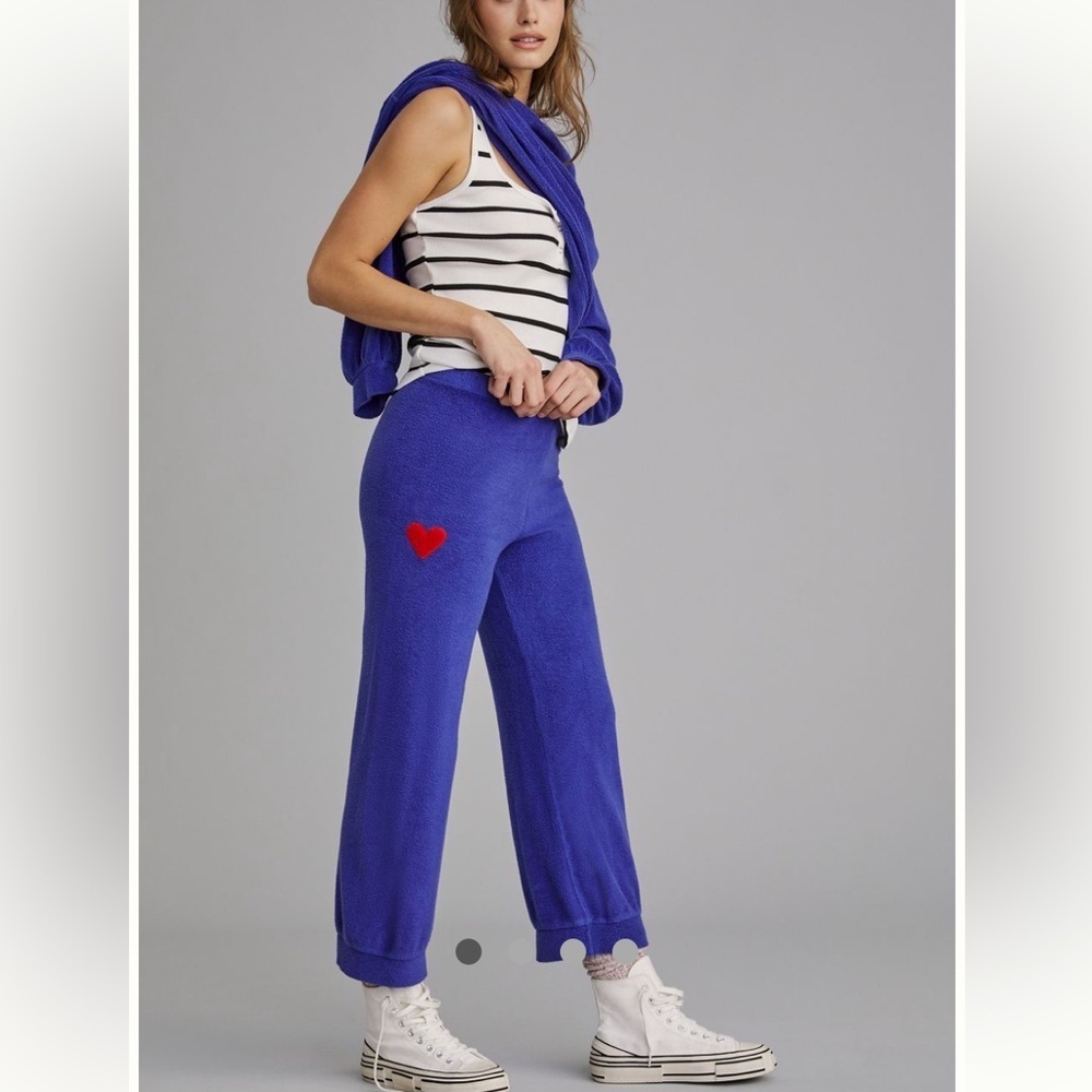 Sundry Soft Fleece Heart Lounge Pants. Pull On, Cropped. Casual, Comfy, Cozy
